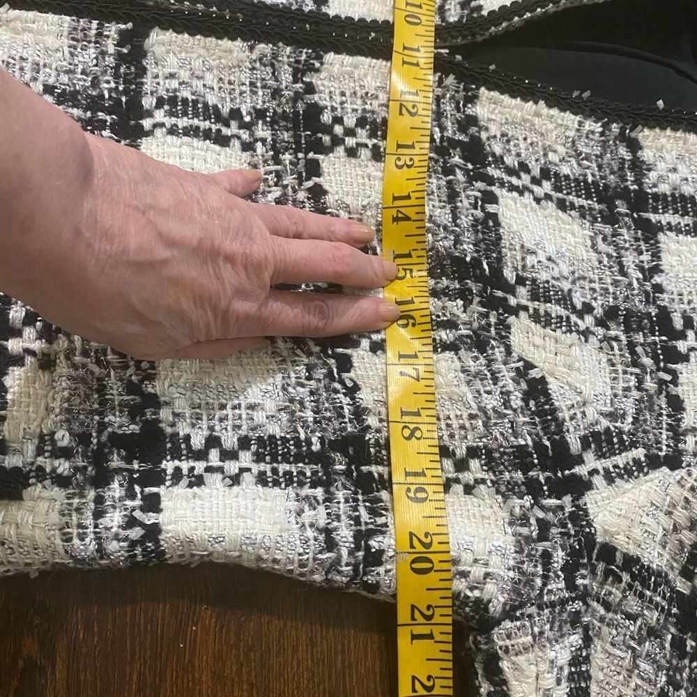 Chico’s Samuela Tweed  Bouche Blazer Jacket Black White Plaid Classic Old Money - Picture 13 of 15